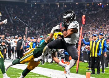 Los Eagles vencen a los Packers en primer juego de football americano en Sudamérica