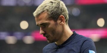 Futbolista francés Antoine Griezmann anuncia su retirada internacional